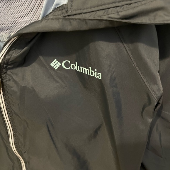 Columbia women’s collared rain jacket with mesh lining size small long sleeves - Picture 12 of 13